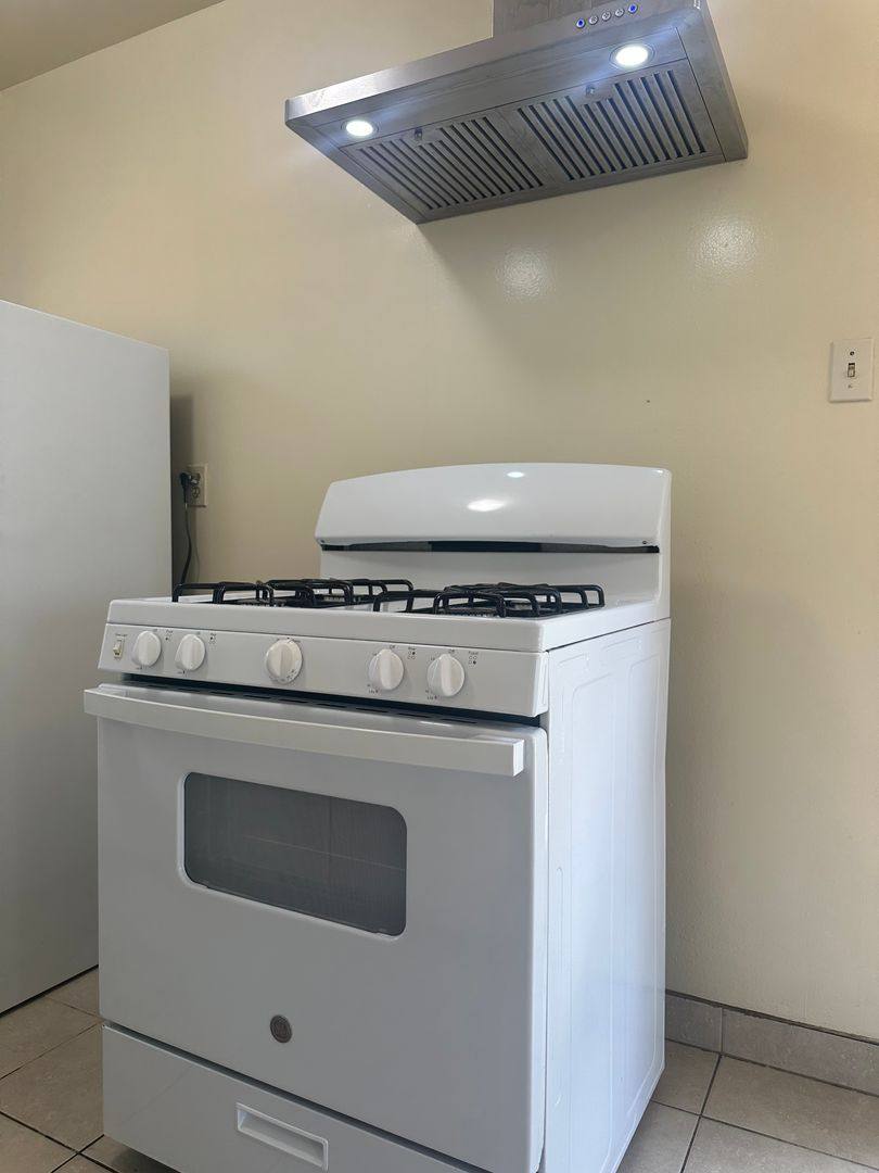 Apartment for rent at 1747 W Sumac Lane, Anaheim, CA 92804