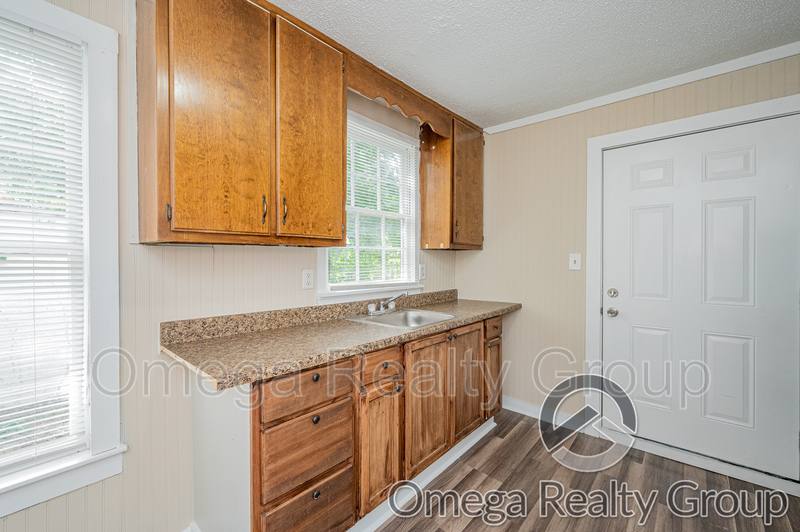 Apartment for rent at 3208 Clopton St SW, Huntsville, AL 35805