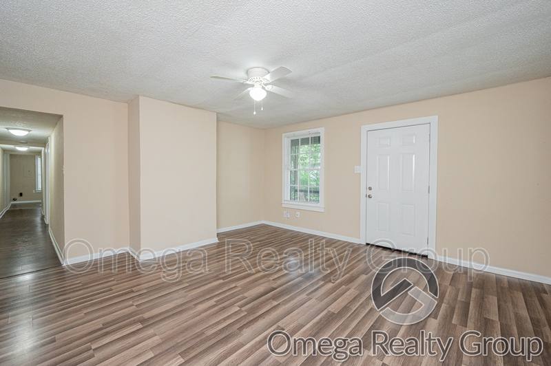 Apartment for rent at 3208 Clopton St SW, Huntsville, AL 35805