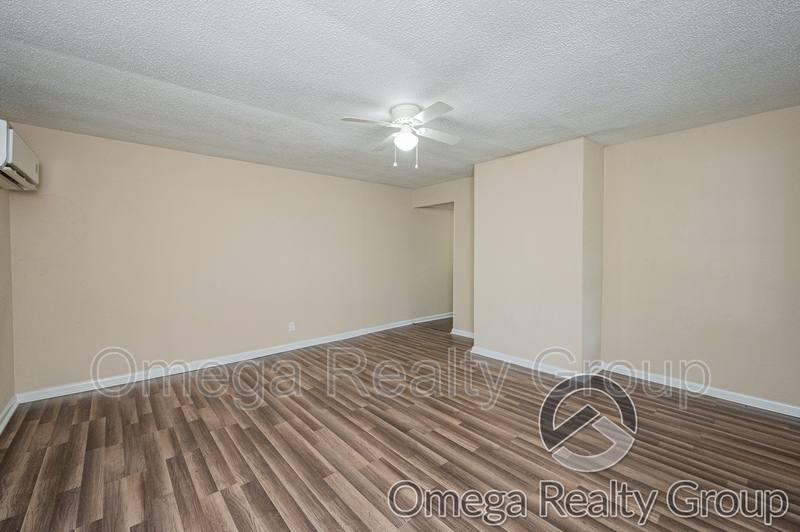 Apartment for rent at 3208 Clopton St SW, Huntsville, AL 35805