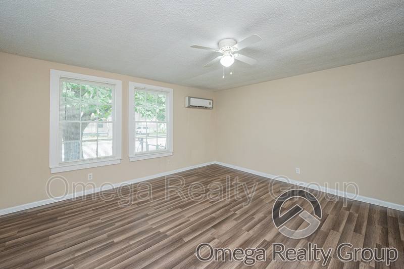 Apartment for rent at 3208 Clopton St SW, Huntsville, AL 35805