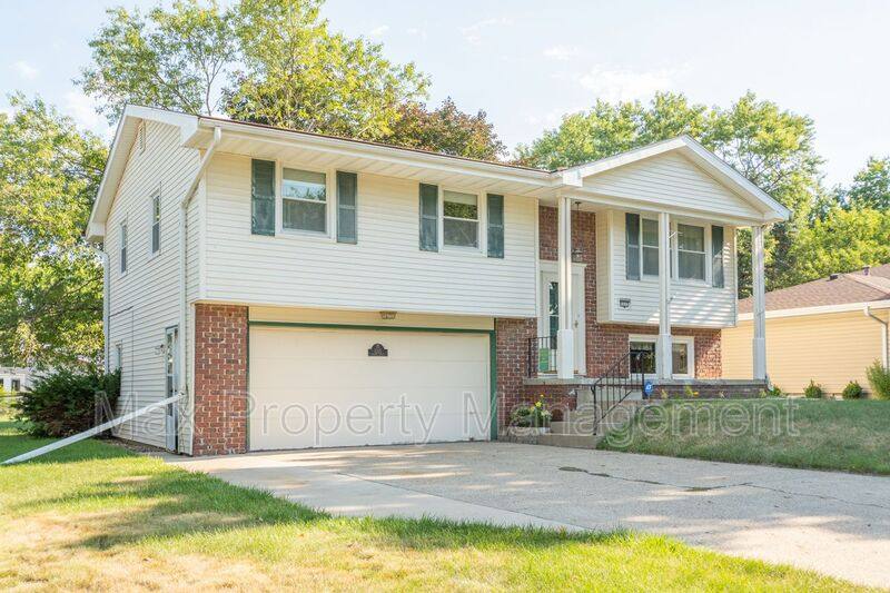 House for rent at 5315 Merced St, Des Moines, IA 50310