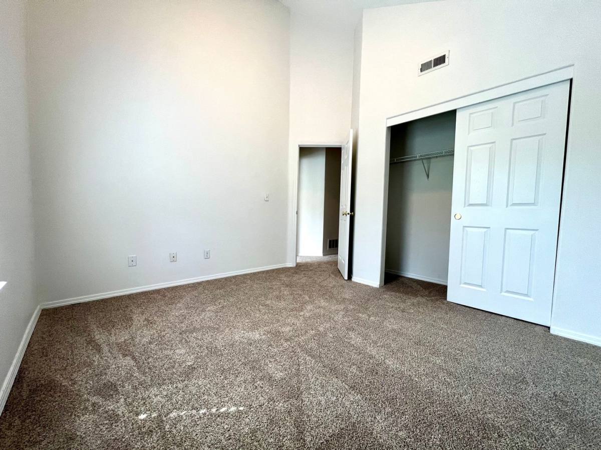 Townhouse for rent at 17853 SW Wakem St, Beaverton, OR 97003