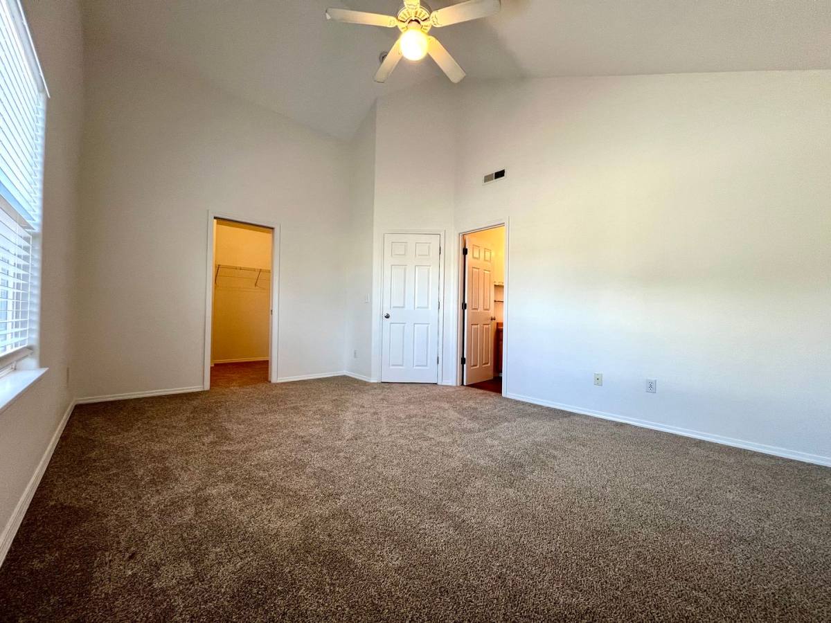 Townhouse for rent at 17853 SW Wakem St, Beaverton, OR 97003