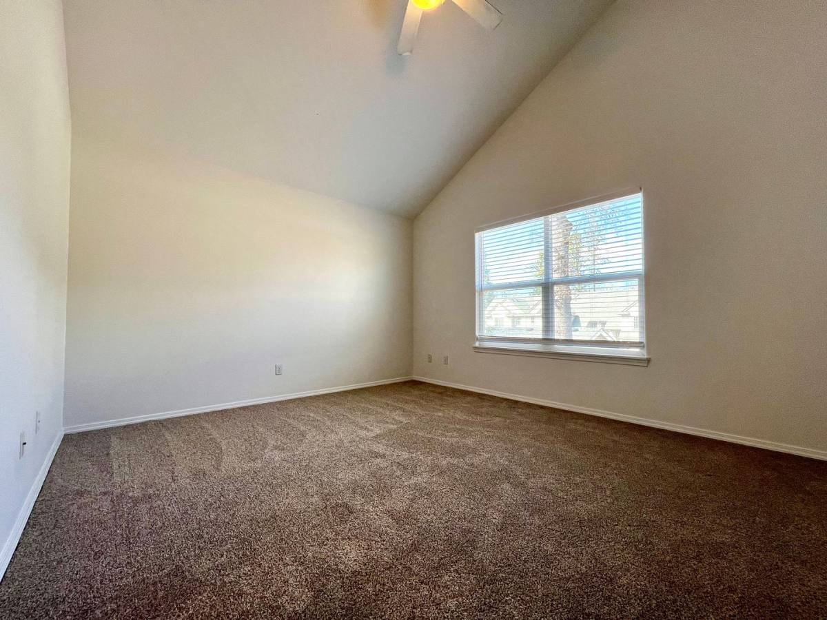 Townhouse for rent at 17853 SW Wakem St, Beaverton, OR 97003