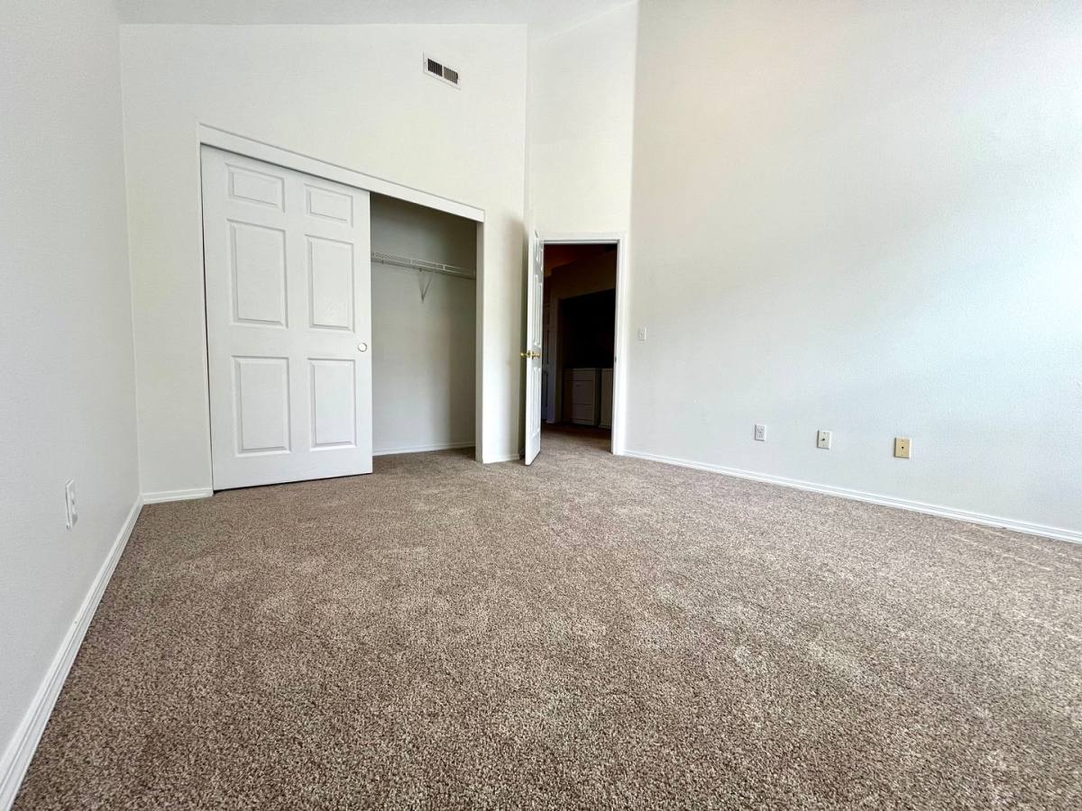 Townhouse for rent at 17853 SW Wakem St, Beaverton, OR 97003