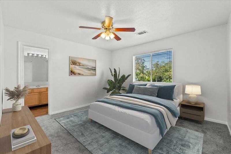Apartment for rent at 2117 Roatan Calle, Dickinson, TX 77539