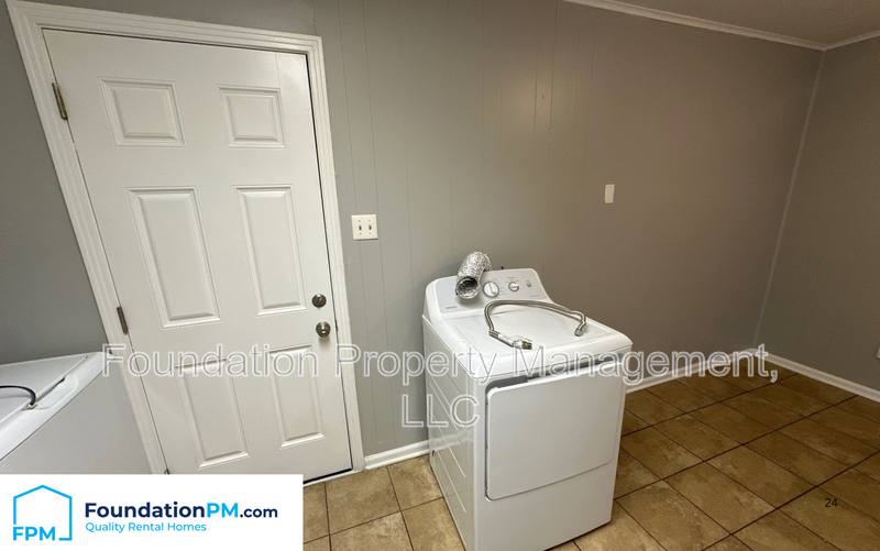 House for rent at 4208 Beacon Hill Dr, Memphis, TN 38127