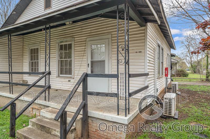 Apartment for rent at 3210 Clopton St SW, Huntsville, AL 35805