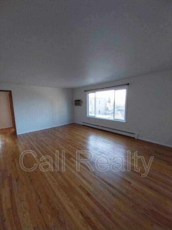 Apartment for rent at 904 W Lincoln Place #2, Spokane, WA 99204