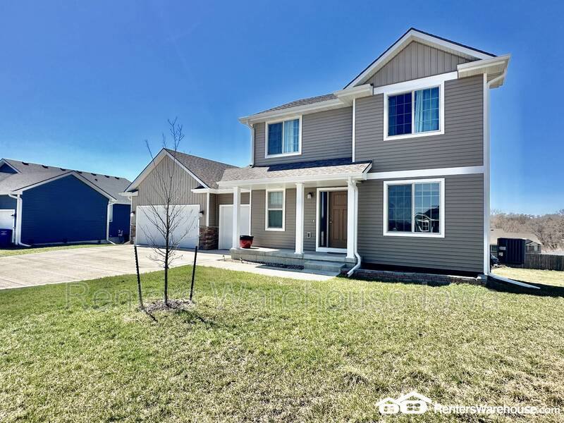 House for rent at 5308 Saint Andrews Circle, Des Moines, IA 50320