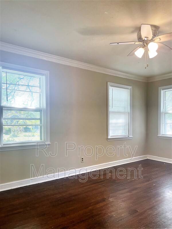 House for rent at 732 S Greer St, Memphis, TN 38111