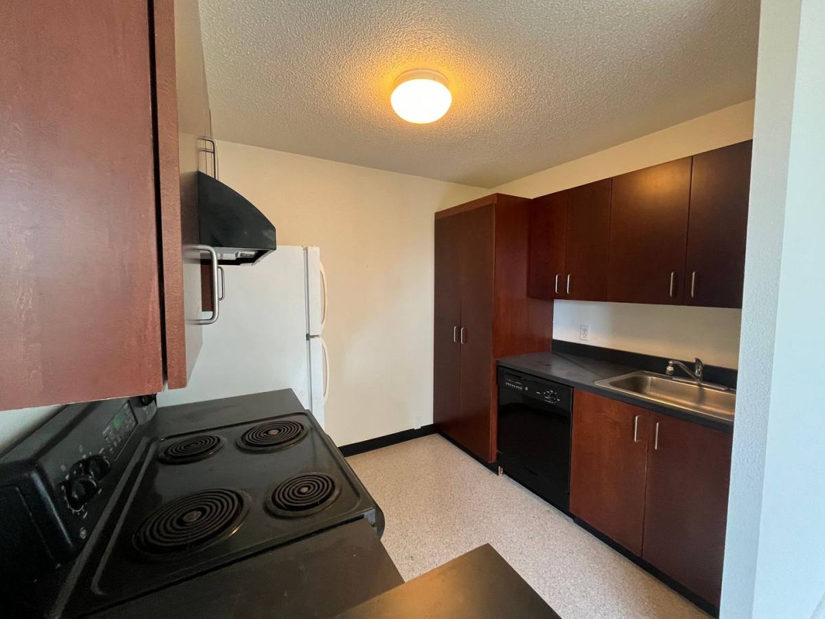 Apartment for rent at 2020 SW Main St, Portland, OR 97205