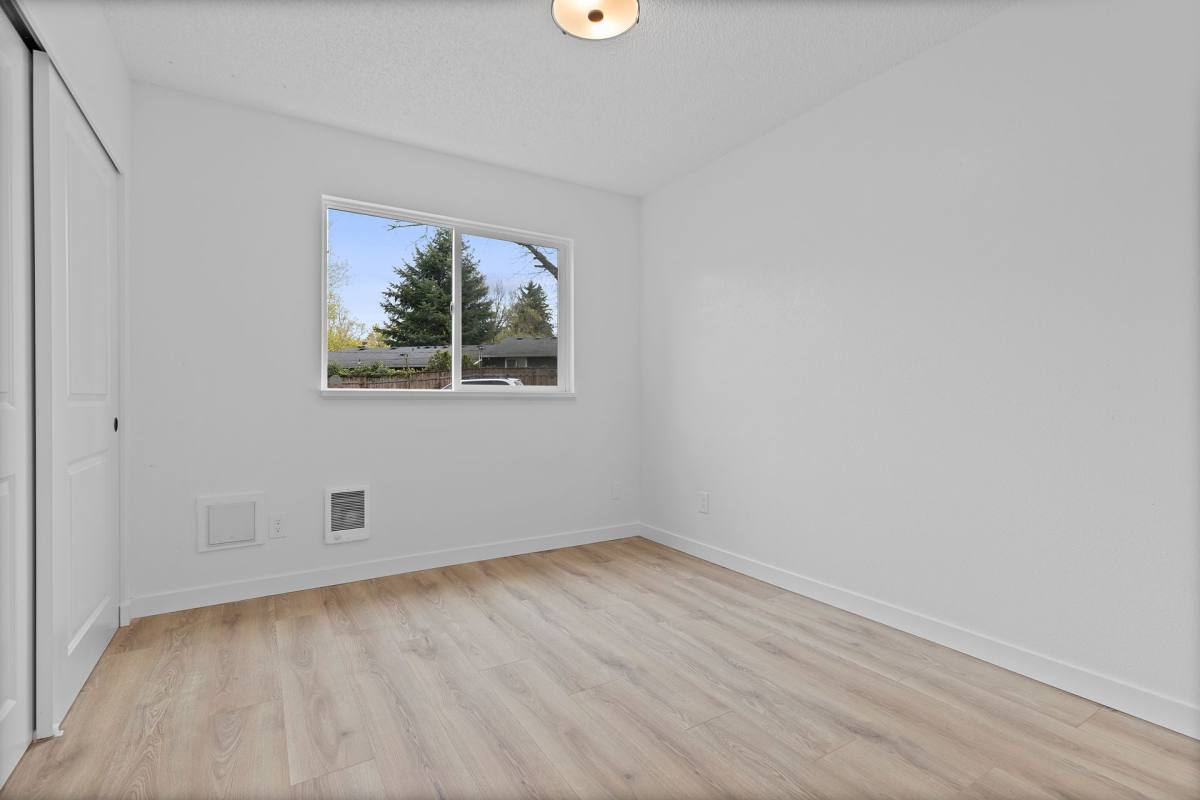 Apartment for rent at 10420 SW Kennedy St, Beaverton, OR 97005