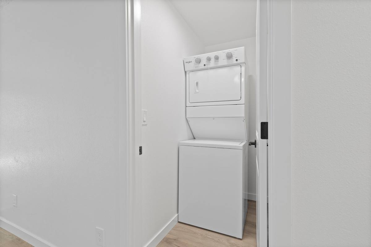 Apartment for rent at 10420 SW Kennedy St, Beaverton, OR 97005