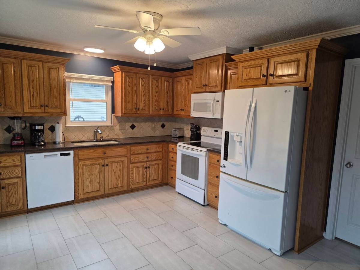 1318 Maple Leaf Court, Evans, GA 30809 - House for Rent - Image 7