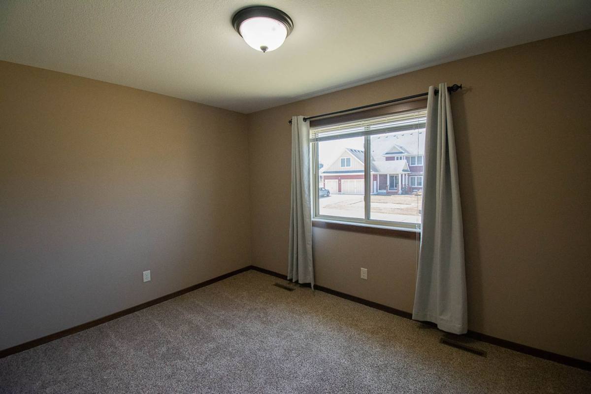 House for rent at 6775 Gaillardia Dr NW, Rochester, MN 55901
