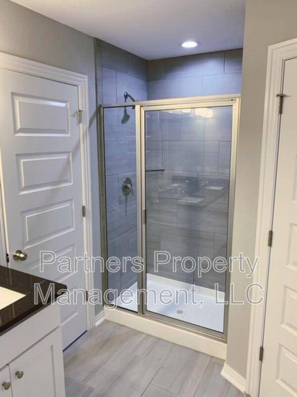 House for rent at 1521 N Dawes, Fayetteville, AR 72704