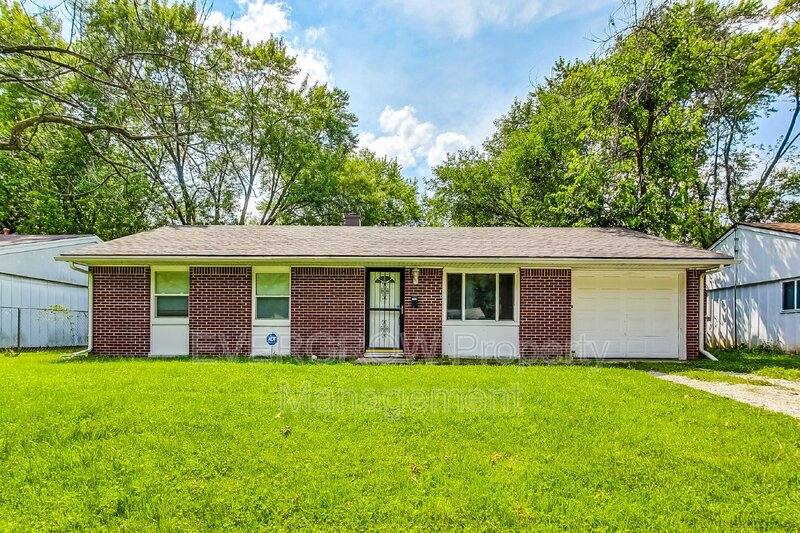 House for rent at 3962 Strathmore Dr, Indianapolis, IN 46235