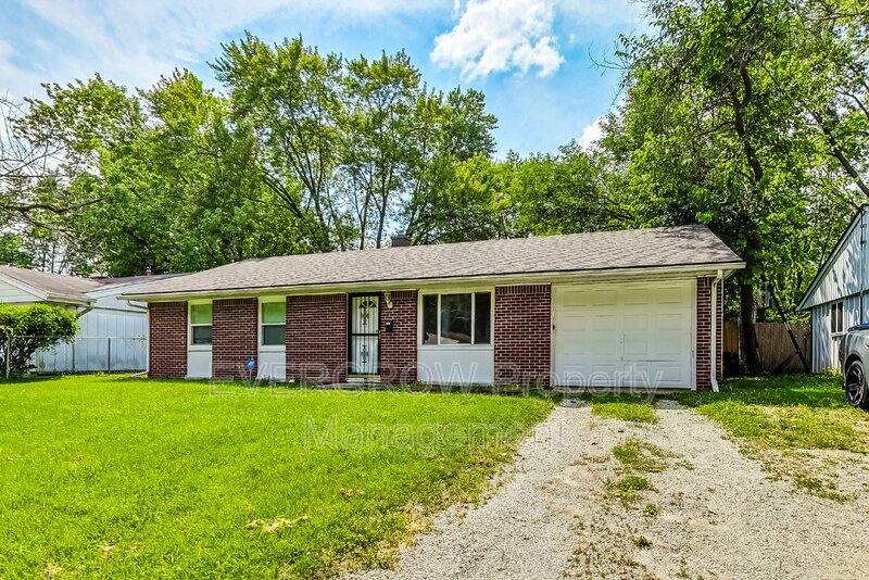 House for rent at 3962 Strathmore Dr, Indianapolis, IN 46235