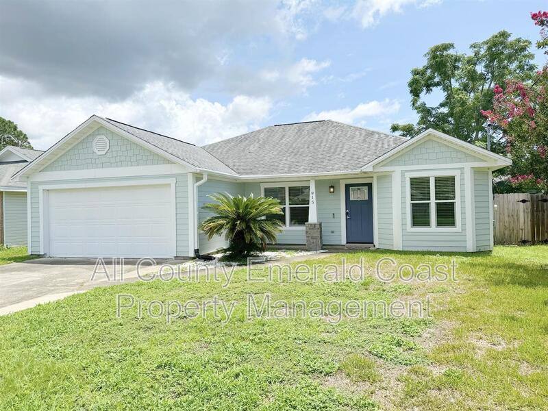 House for rent at 915 Emily Circle, Fort Walton Beach, FL 32547