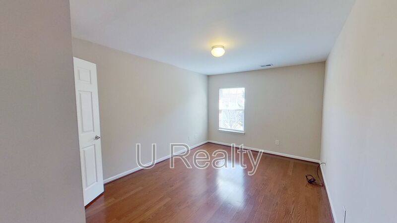House for rent at 10009 Barrands Lane, Charlotte, NC 28278