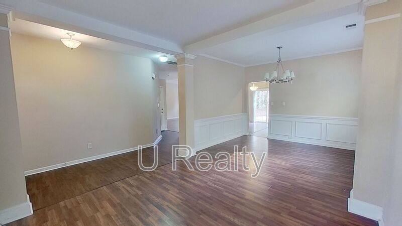 House for rent at 10009 Barrands Lane, Charlotte, NC 28278