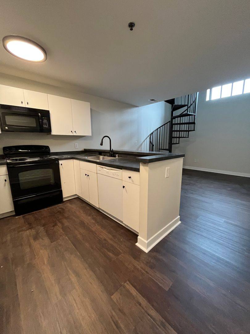 Apartment for rent at 1408 S 2nd St #202, Louisville, KY 40208