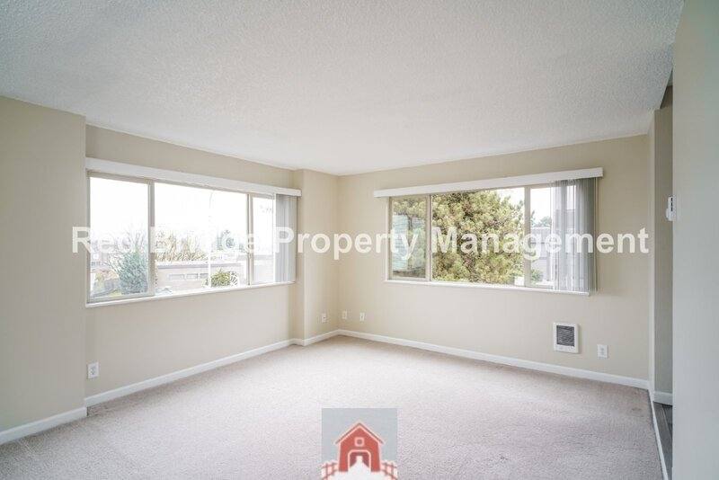 Apartment for rent at 4314 SW View Point Terrace #8, Portland, OR 97239