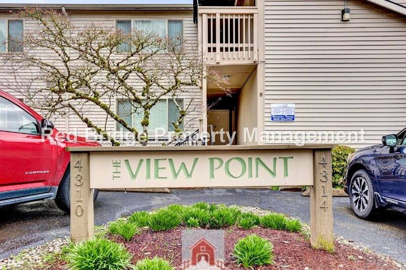 Apartment for rent at 4314 SW View Point Terrace #8, Portland, OR 97239