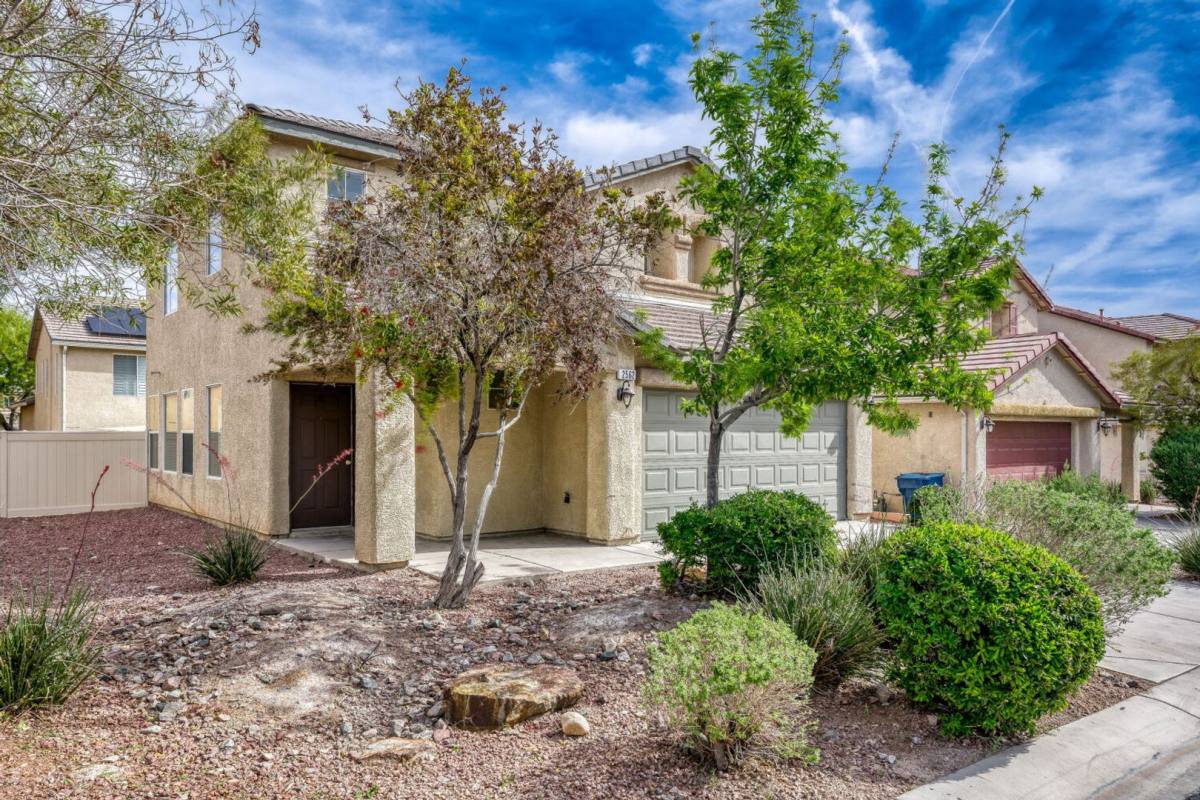 House for rent at 2562 Begonia Valley Ave, Henderson, NV 89074