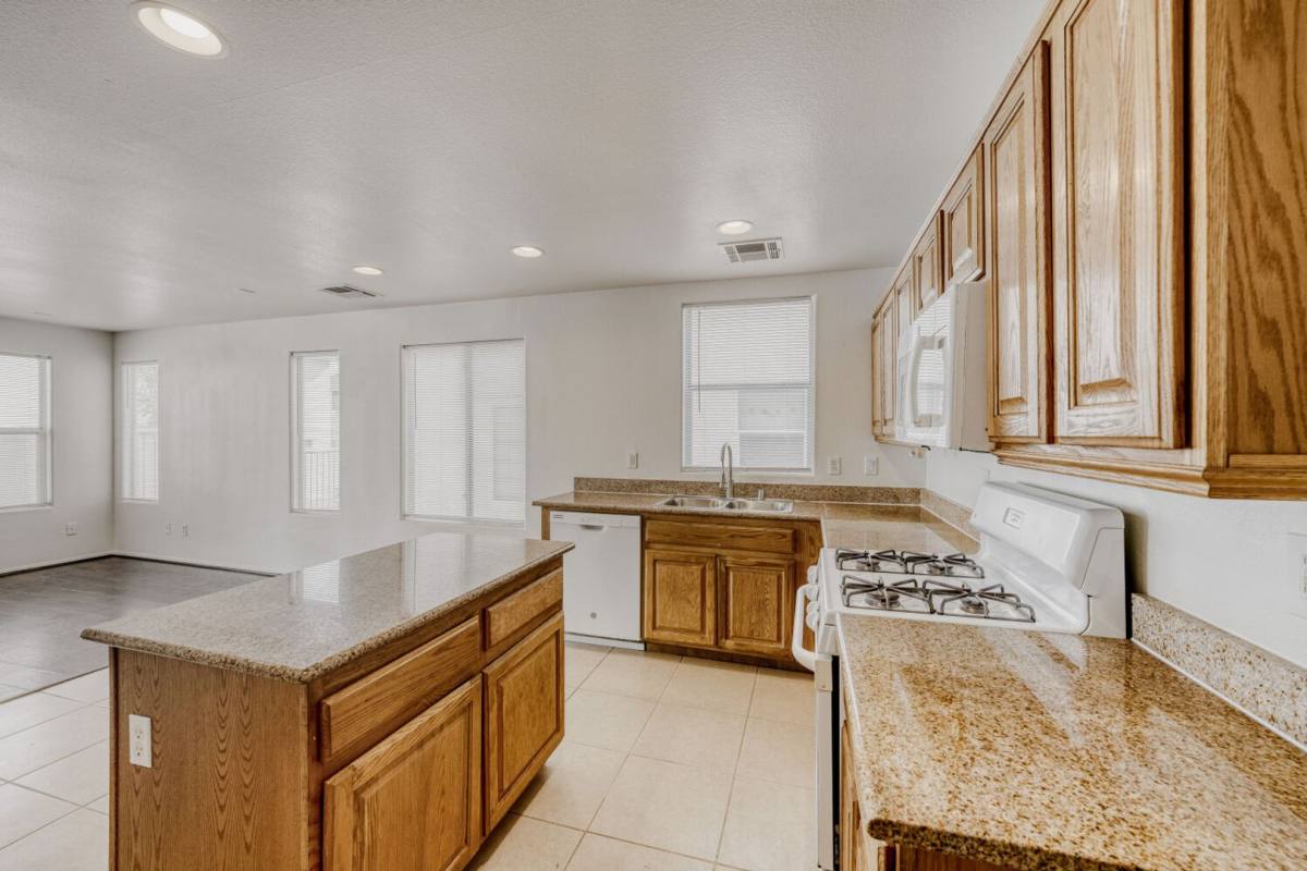 House for rent at 2562 Begonia Valley Ave, Henderson, NV 89074