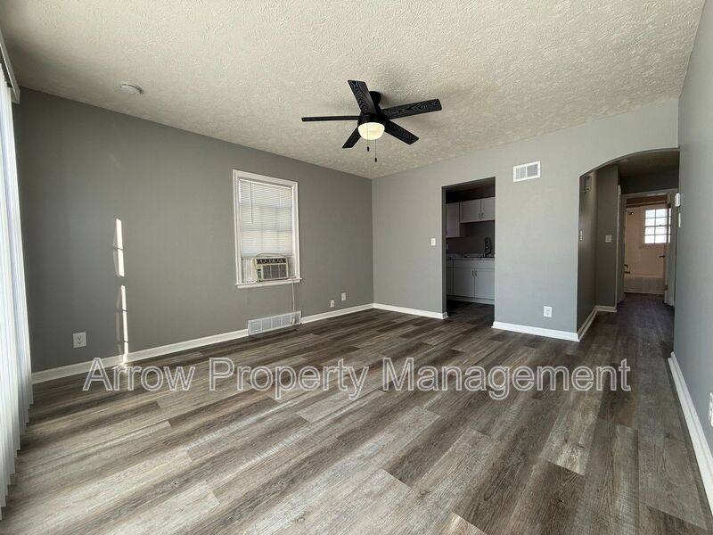 Apartment for rent at 1640 Washington St #1, Lincoln, NE 68502