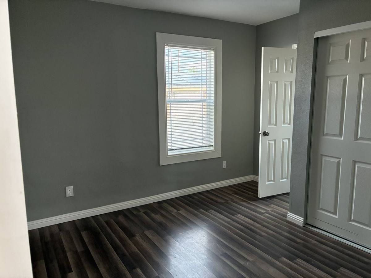 Apartment for rent at 162-164 E M St, Colton, CA 92324
