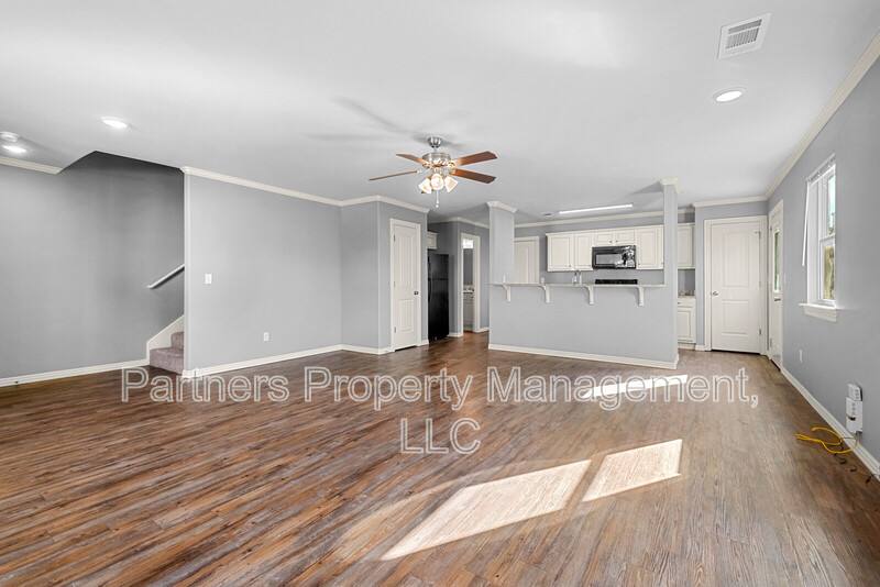 Apartment for rent at 1256 N Sicily Lane, Fayetteville, AR 72704