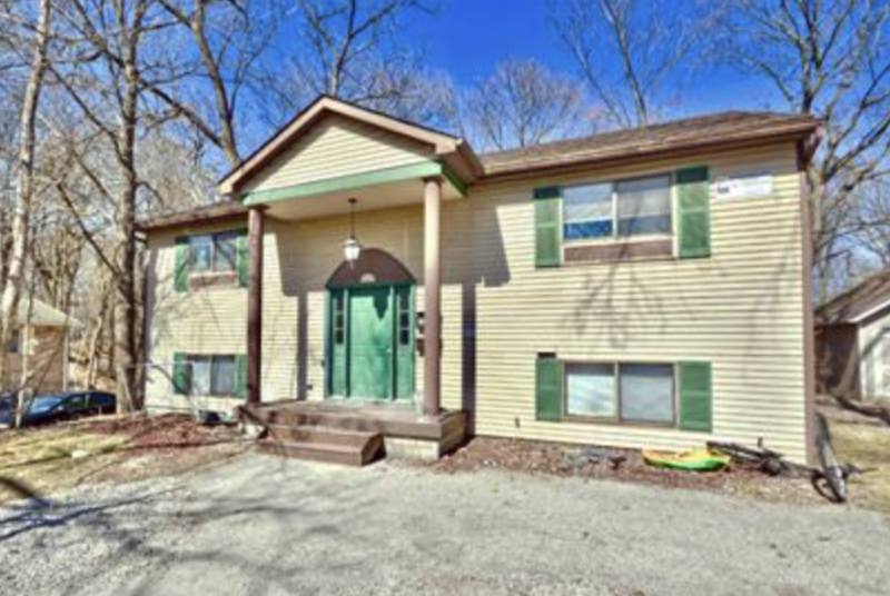 Apartment for rent at 1302 W Huron St, Ann Arbor, MI 48103