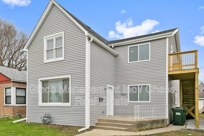 Apartment for rent at 9305 S Homan Ave #1, Evergreen Park, IL 60805