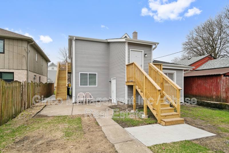 Apartment for rent at 9305 S Homan Ave #1, Evergreen Park, IL 60805