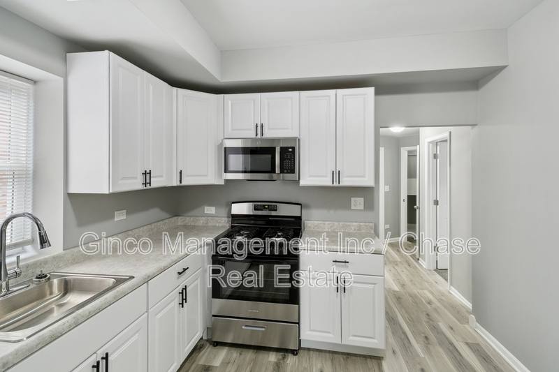 Apartment for rent at 9305 S Homan Ave #1, Evergreen Park, IL 60805
