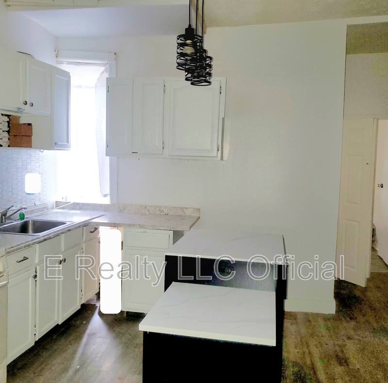 Apartment for rent at 5502 W Thompson St #1, Philadelphia, PA 19131
