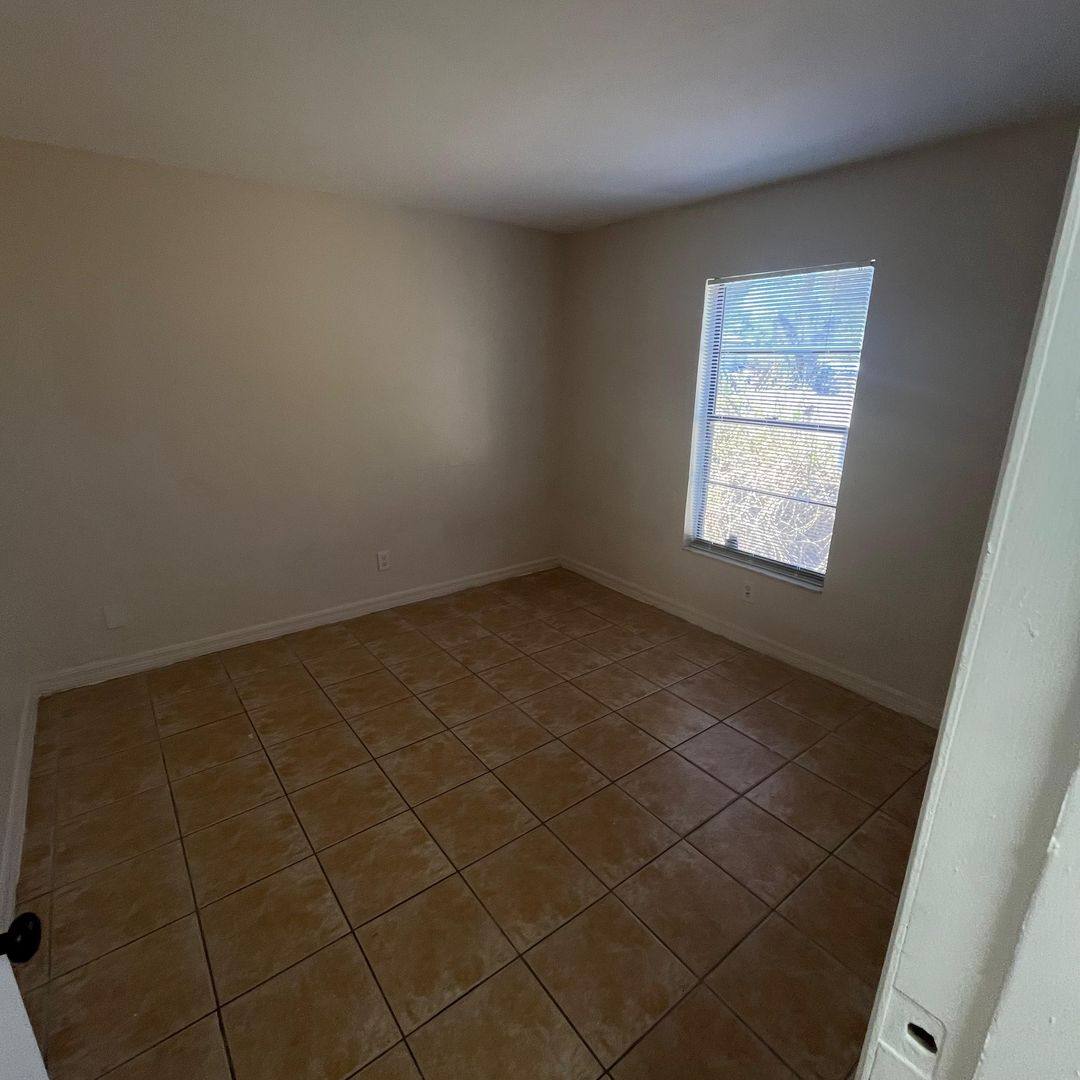 Apartment for rent at 3950 Lora St, Fort Myers, FL 33916