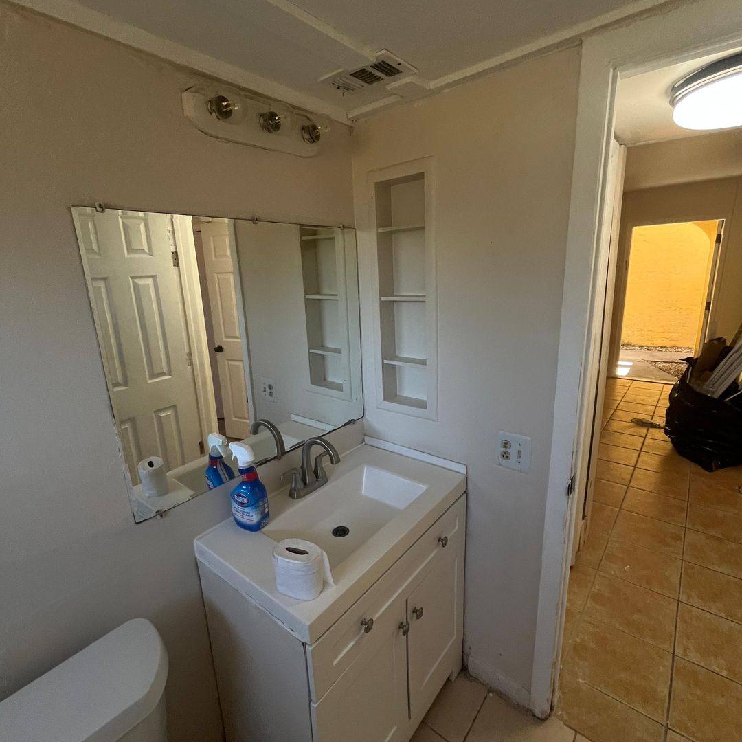 Apartment for rent at 3950 Lora St, Fort Myers, FL 33916