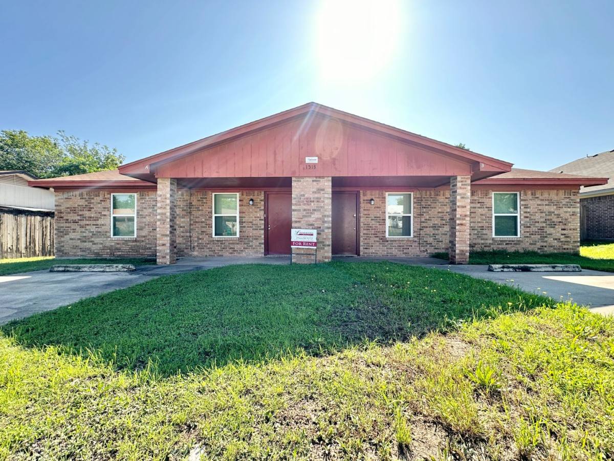 Townhouse for rent at 1513 Indian Trail, Harker Heights, TX 76548