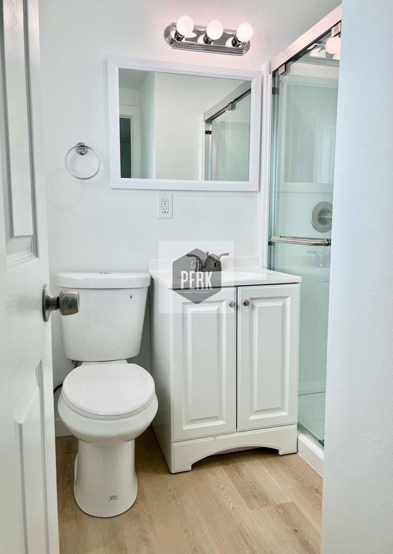 Apartment for rent at 1736-1740 S Horton St, Seattle, WA 98144