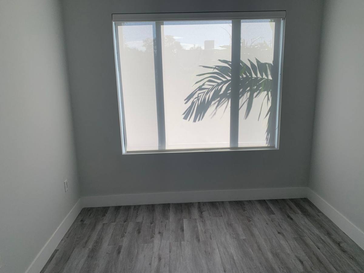 Apartment for rent at 1639 Madison St, Hollywood, FL 33020