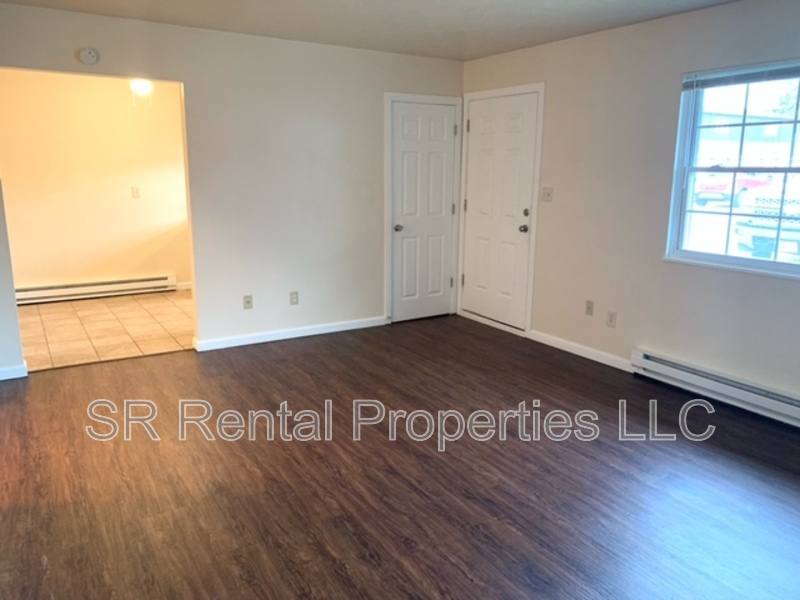 Apartment for rent at 223 Maxwell St #C, Franklin, OH 45005