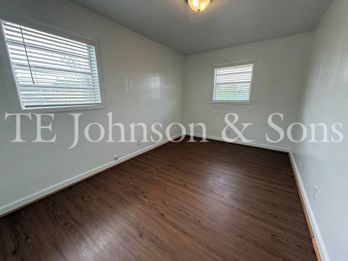 Apartment for rent at 1137 N Cameron Ave #C, Winston Salem, NC 27101