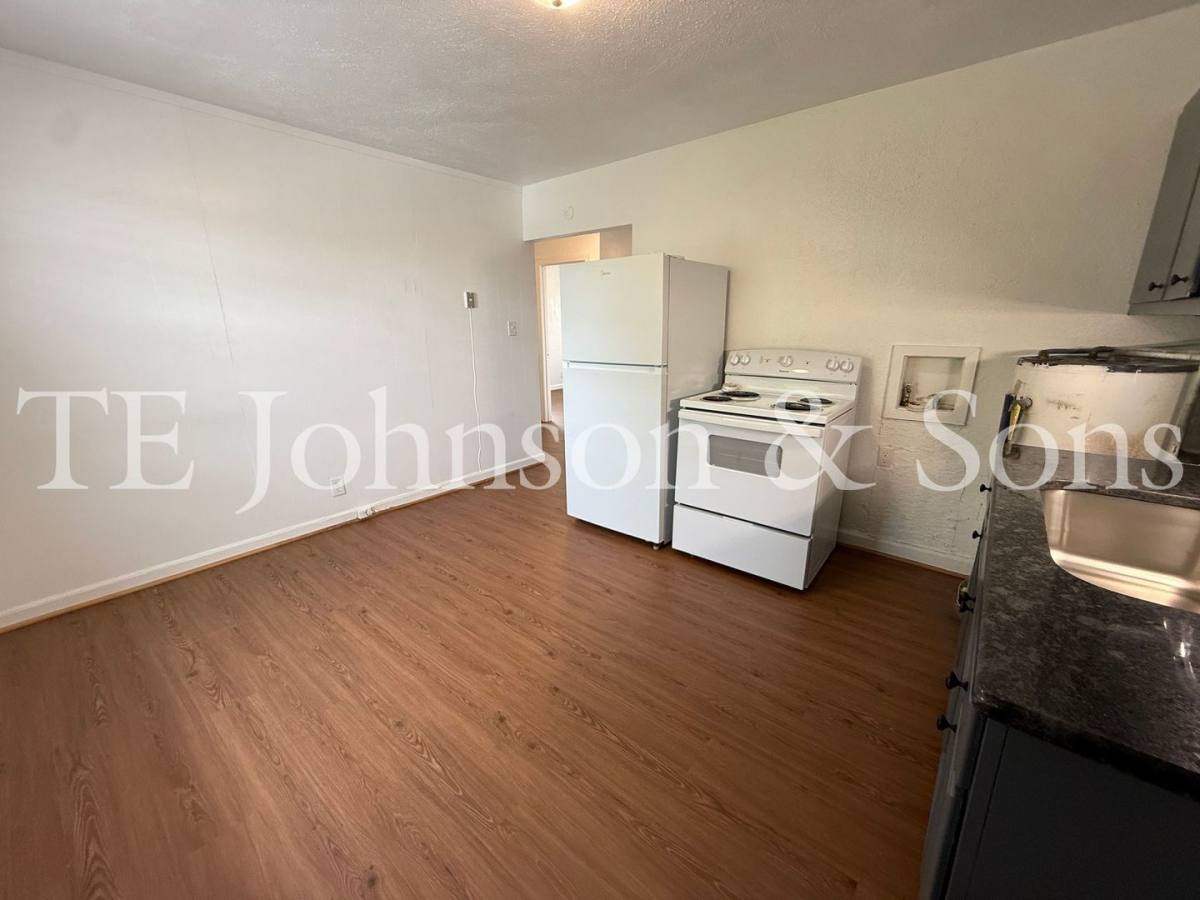 Apartment for rent at 1137 N Cameron Ave #C, Winston Salem, NC 27101