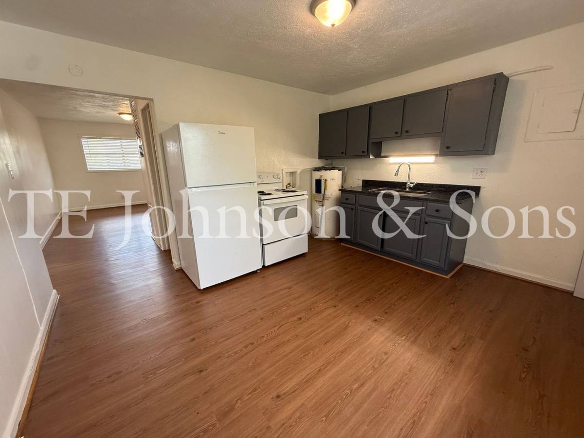 Apartment for rent at 1137 N Cameron Ave #C, Winston Salem, NC 27101