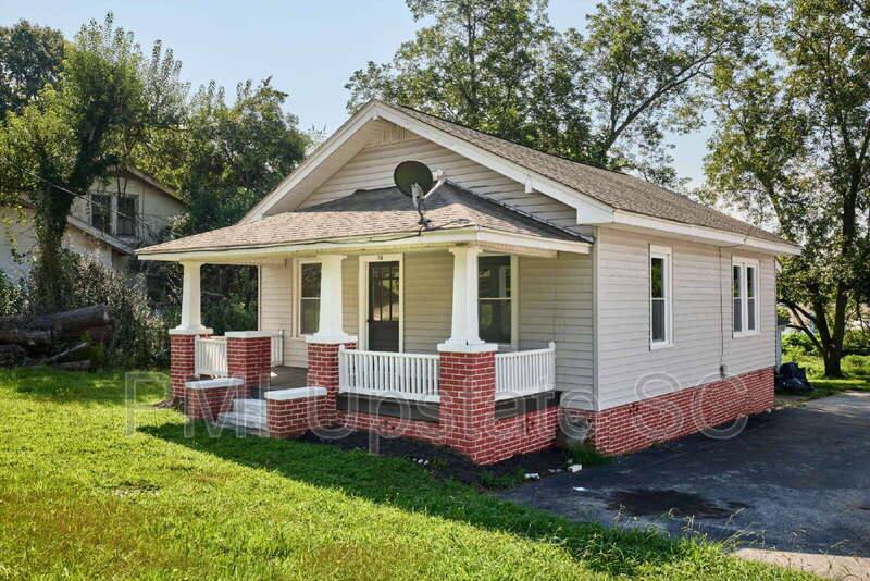House for rent at 10 E Main St, Taylors, SC 29687